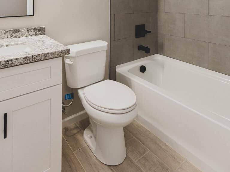 Lundgren Builders Portfolio Guest Home 7-25 Bathroom by LundgrenBuilders.net